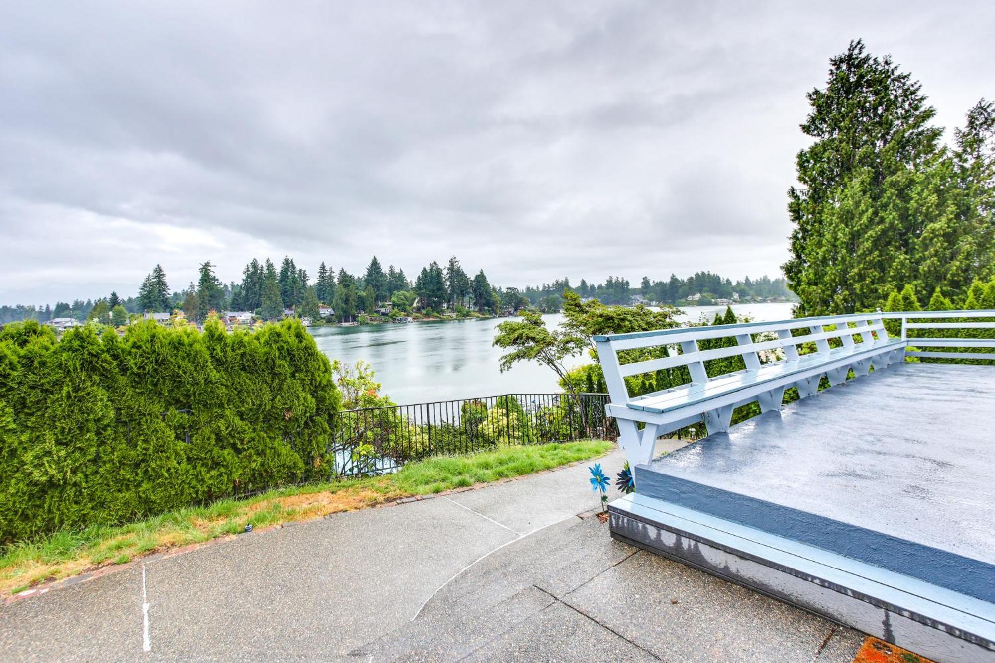 Tacoma Home On Steilacoom Lake With Dock! المظهر الخارجي الصورة