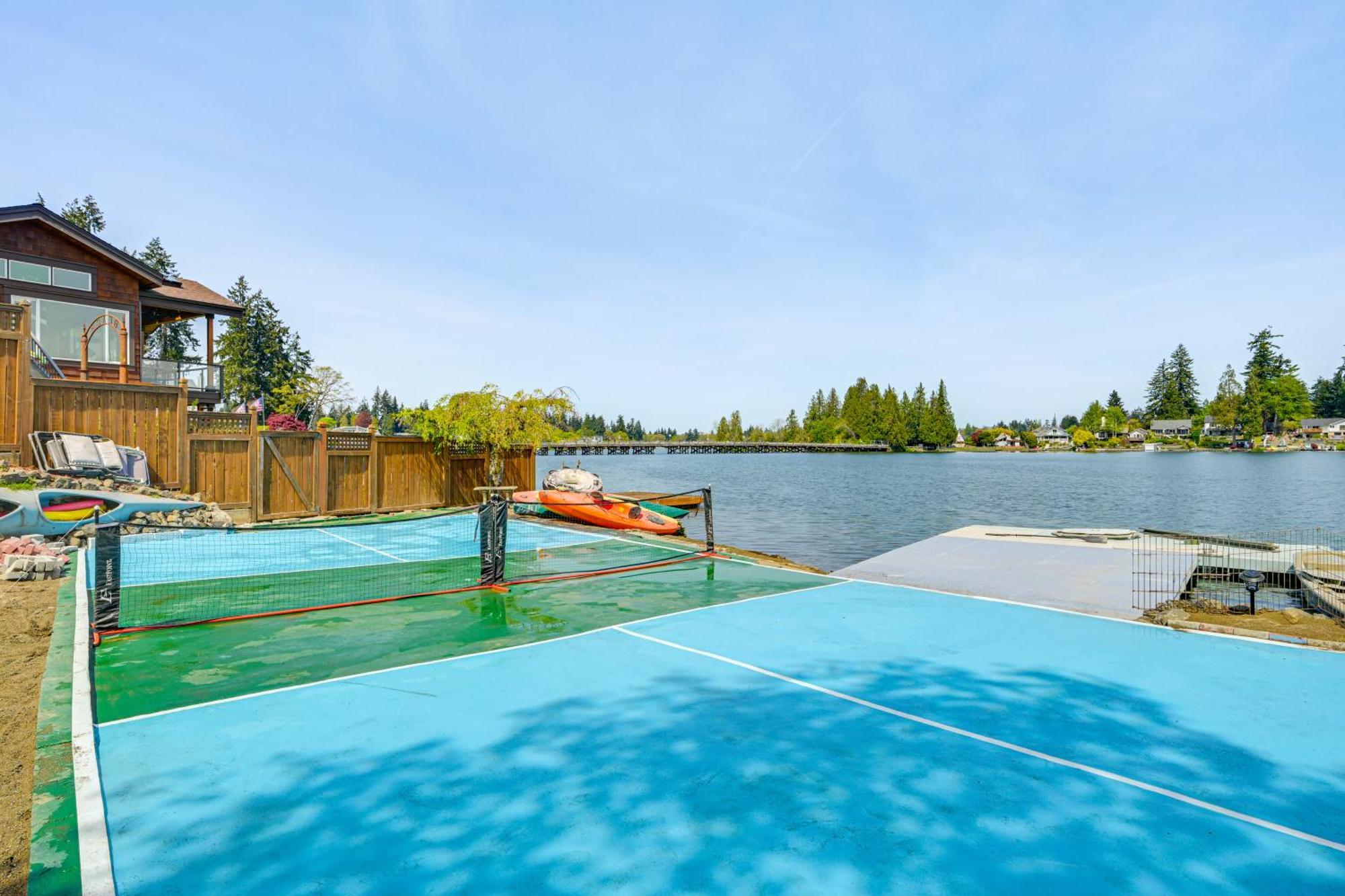 Tacoma Home On Steilacoom Lake With Dock! المظهر الخارجي الصورة