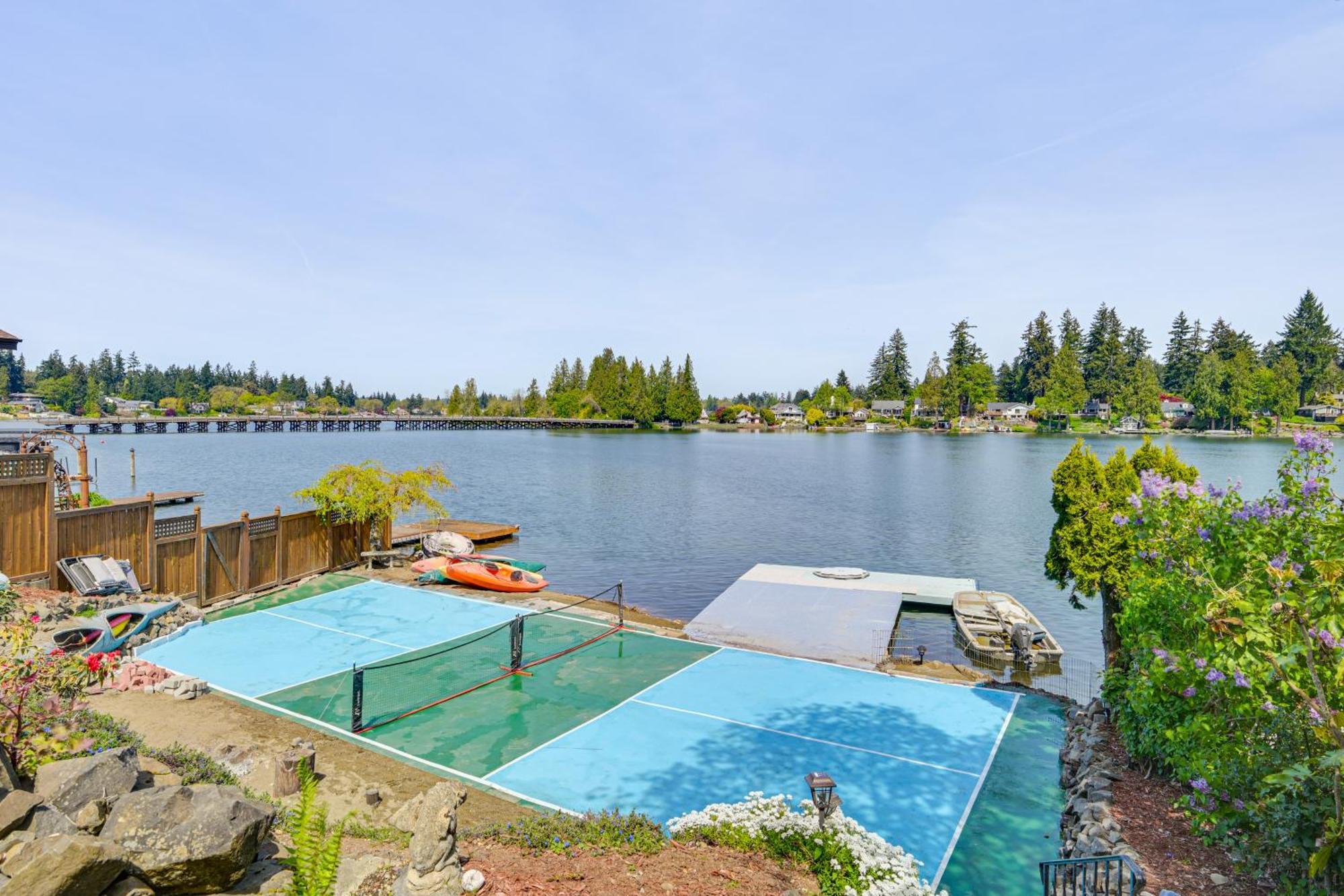 Tacoma Home On Steilacoom Lake With Dock! المظهر الخارجي الصورة