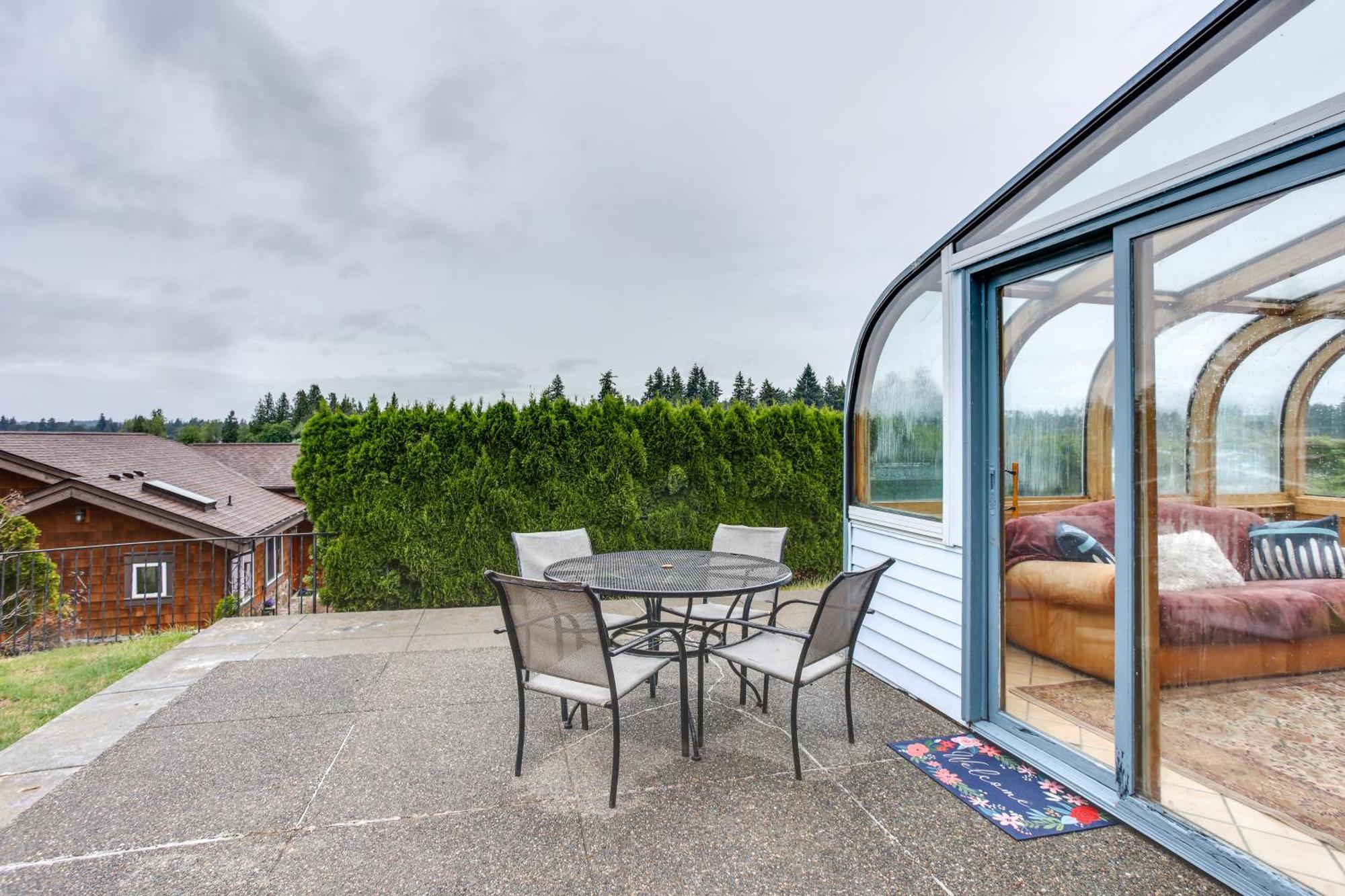 Tacoma Home On Steilacoom Lake With Dock! المظهر الخارجي الصورة